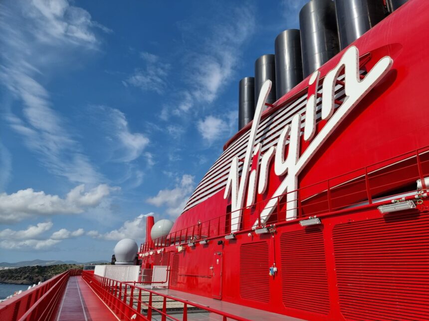 B289☆VIRGIN VOYAGE バージンボヤージュ☆N3B 中綿 ナイロン フライトジャケット パーカー 大きいLL MENS モッズコート ファー ミリタリー ヴァージン・ボヤージズのクルーズ予約